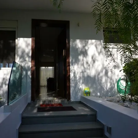 By The Sea Villa *